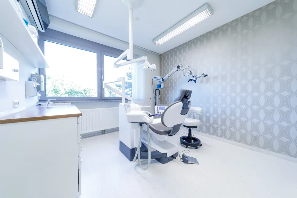 Behandlungszimmer – Sillmanns, Rix & Kollegen Bühl